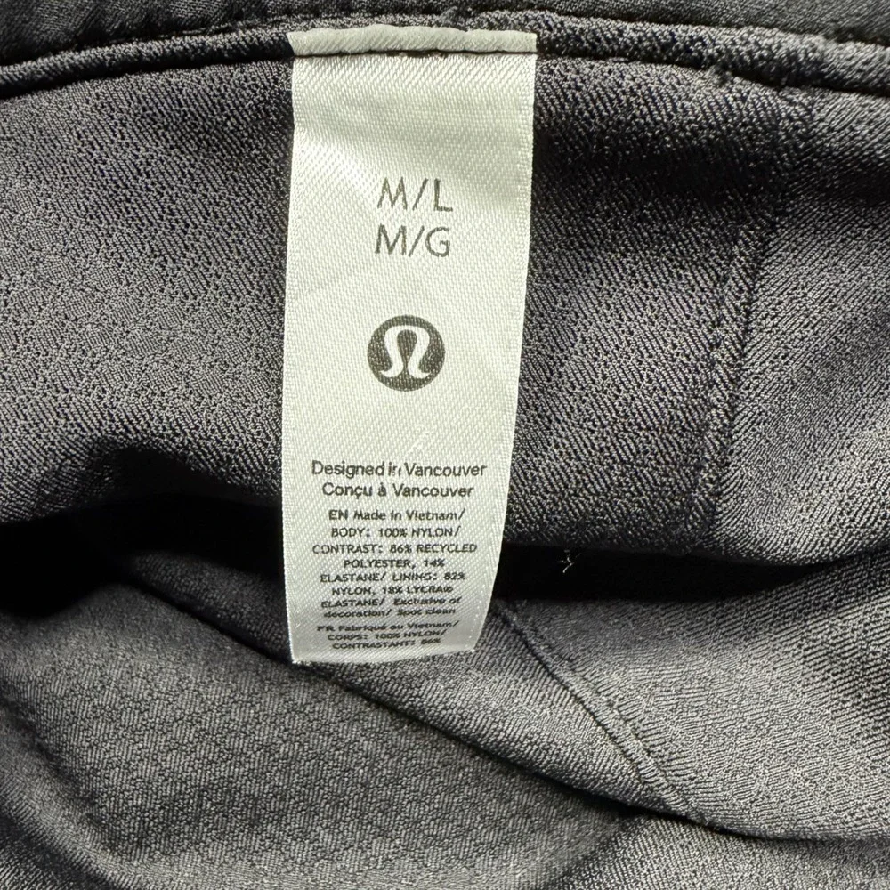 Lululemon Black Wide Brim Bucket Hat with Adjustable Chin Strap M/L EUC